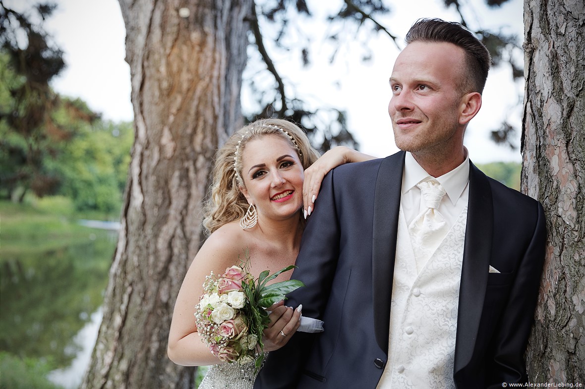 Heiraten im Standesamt Magdeburg / Gartenhaus im Stadtpark