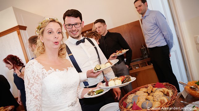 Hochzeit - Hochzeit, Buffet Hochzeitsfotograf Eventschloss Schönfeld - Das Festessen ist serviert