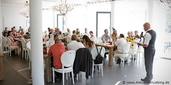 Hochzeit - Hochzeitsfeier Hochzeitsfotograf Standesamt Greifswald - Ansprache vom Gast