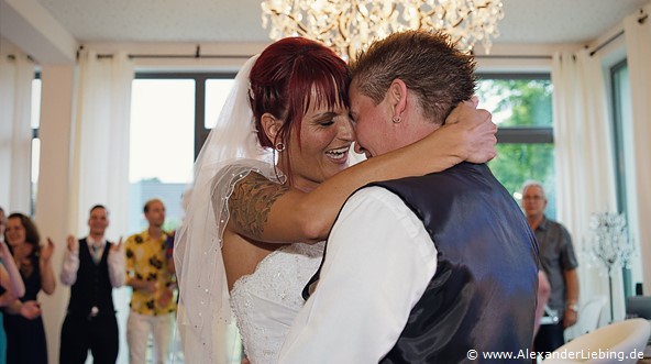 Hochzeit - Hochzeitsfeier Hochzeitsfotograf Standesamt Greifswald - Hochzeitstanz