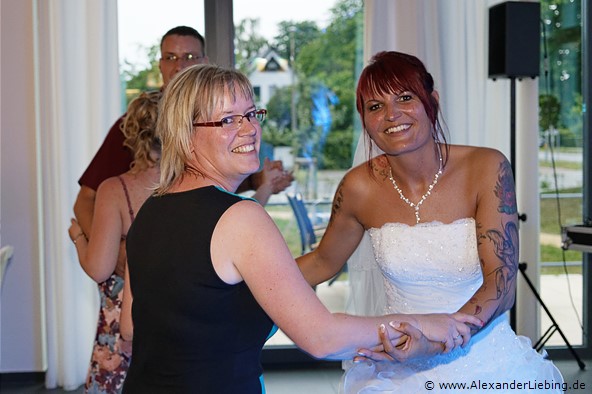 Hochzeit - Hochzeitsfeier Hochzeitsfotograf Standesamt Greifswald - Hochzeitsfeier